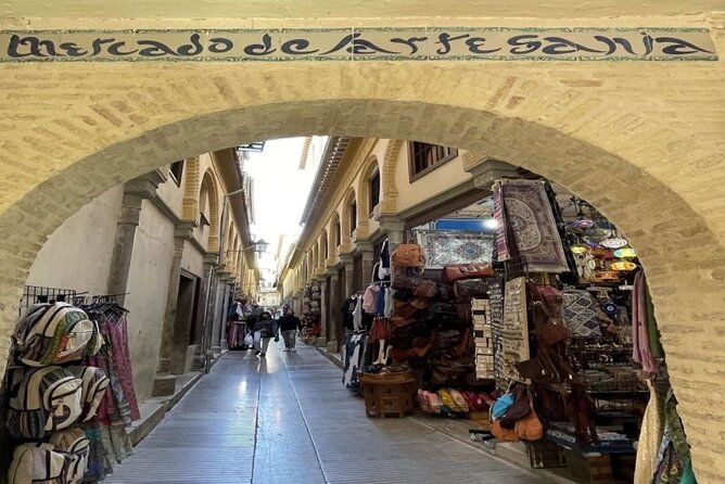 Private Tour to La Alhambra de Granada from Malaga - The Alhambra tour itself: pacing, stops, and what to look for