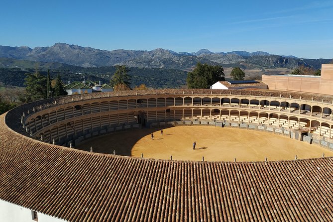 Private visit to Ronda 2 hours - Stop 1: Alameda del Tajo, the garden that frames the city