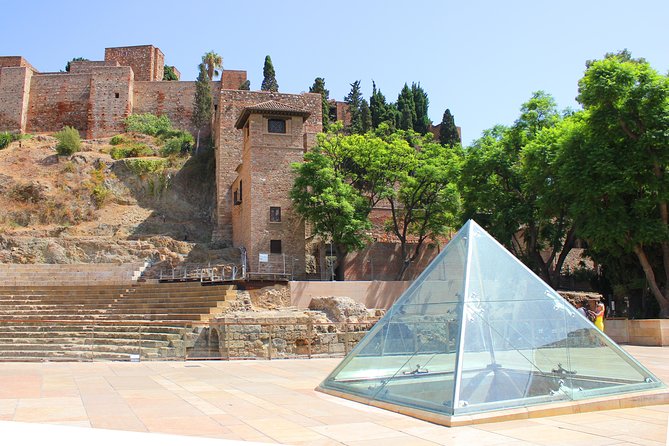 Private walking tour - The main square, New Year ritual, and the street lore on Larios
