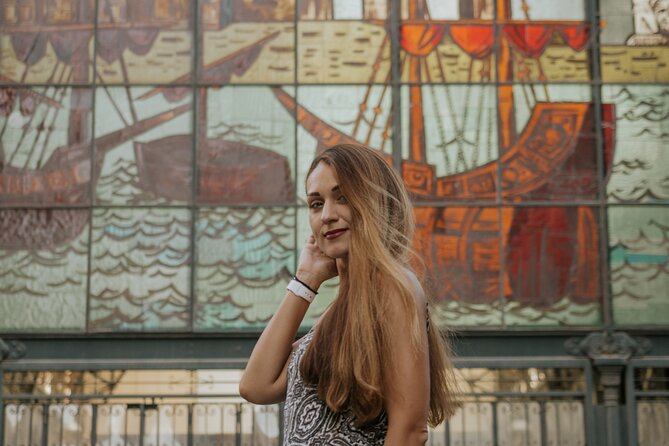 Professional Photo Session in Malaga - Capturing the Malaga Feeling, Not a Scripted Lecture