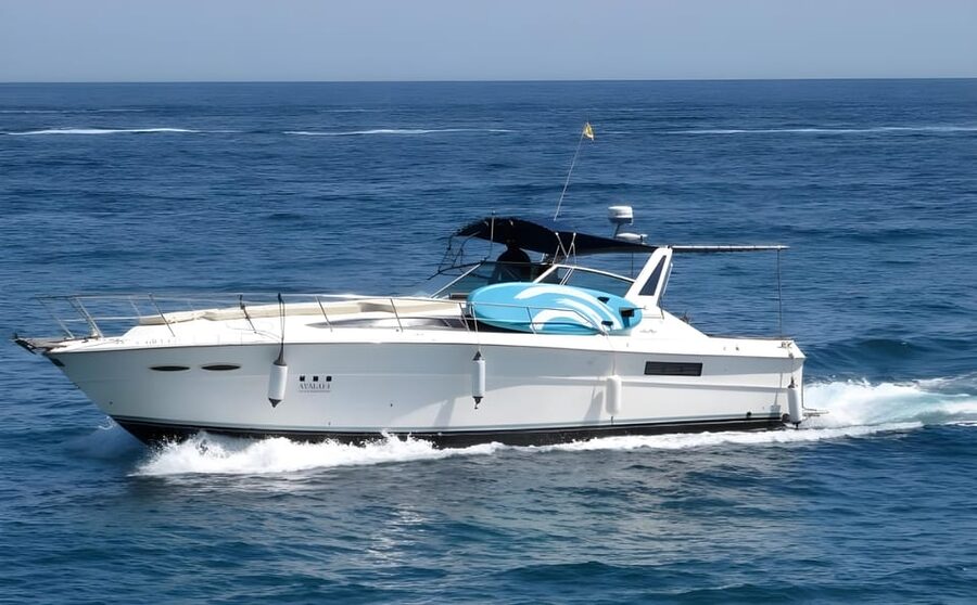 PUERTO BANUS: YACHT RENTAL FOR GROUP 2H - Tips to get the most out of the 2 hours