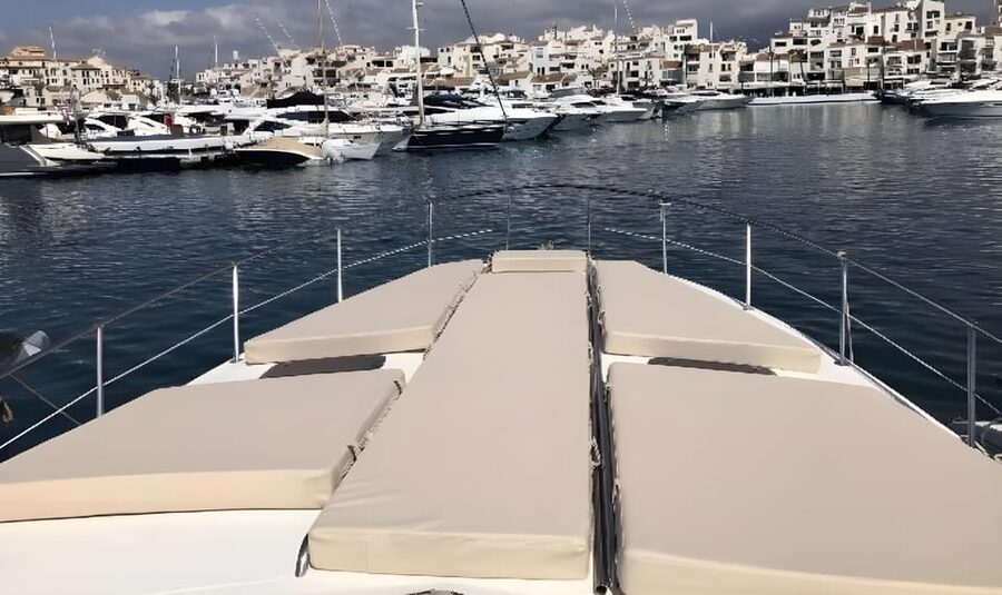 PUERTO BANUS: YACHT RENTAL FOR GROUP 2H - Price and value: what $765 really covers for a 2-hour private charter