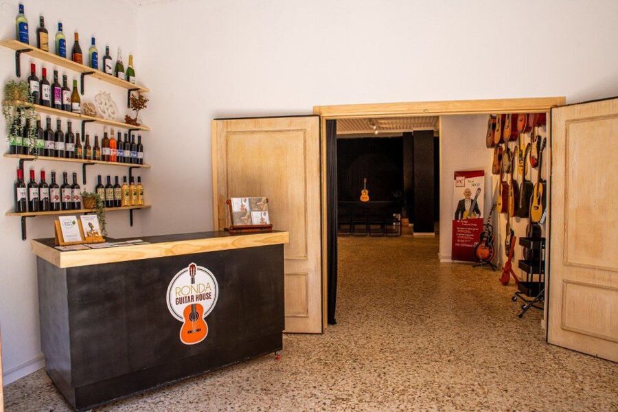 Ronda: Spanish - Classical & Flamenco - Guitar Concert - Ronda Guitar House, and why the room matters