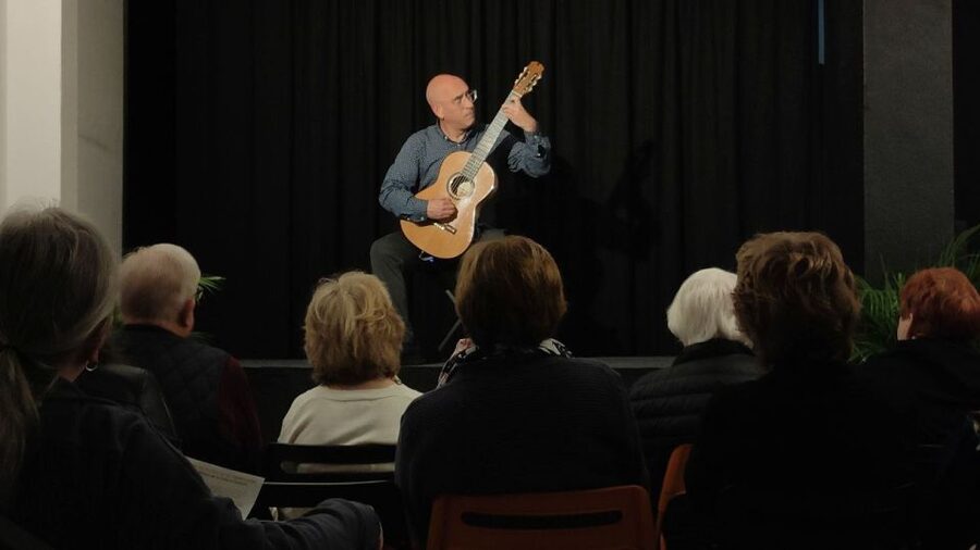 Ronda: Spanish - Classical & Flamenco - Guitar Concert - Paco Seco on stage, and what 2,000-plus concerts teaches