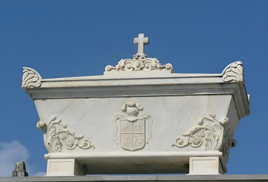 San Miguel Cemetery Tour of Malaga - Going into spaces usually closed to the public: morgue and old autopsy rooms