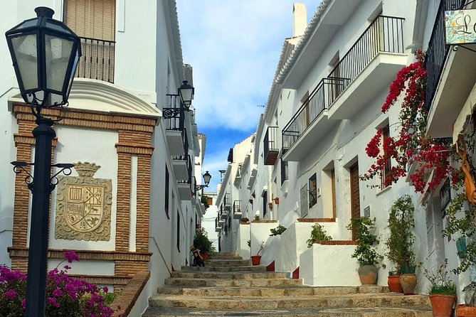 Semi-private Tour to Frigiliana and The Lost Village with lunch included - Key takeaways before you go