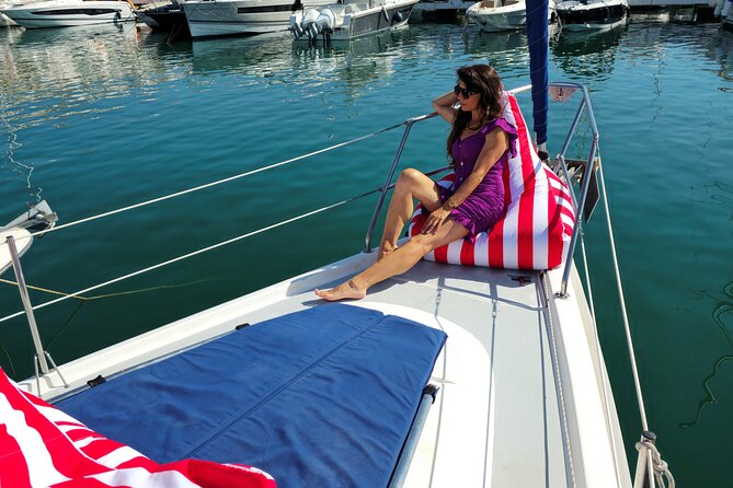 Shared Sailboat Experience Feel nature with dolphins - What $80 really buys you here