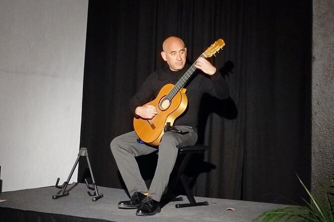 Spanish Guitar Concerts in Ronda - The 7:00 pm concert with Paco Seco