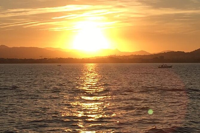 Sunset or night catamaran tour from Malaga - Boarding at Muelle Uno, and why location matters