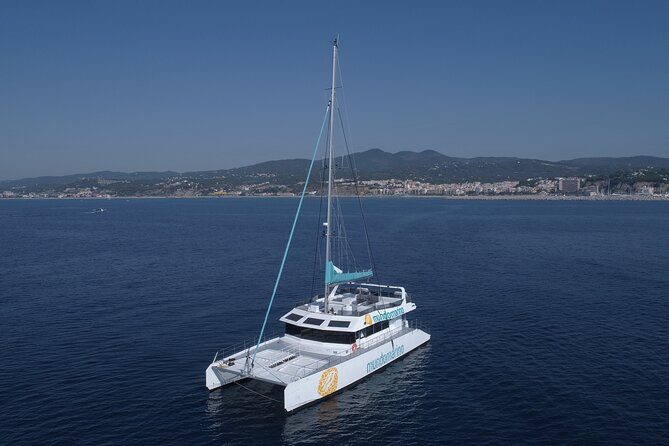 Sunset or night catamaran tour from Malaga - Stop at Muelle Uno and the Malagueta shoreline break