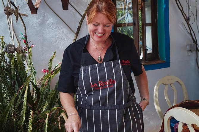 The Mediterranean Diet & Lifestyle Cooking Class. - Main course: Garbanzos y Espinacas with a La Rosilla twist
