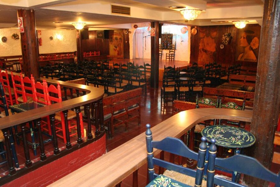 Torremolinos: Flamenco Show with Drinks - Pepe López Flamenco Taberna: Old-School Torremolinos Flamenco