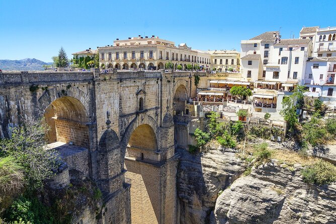 Tour in Ronda with Guided Visit and Setenil de las Bodegas - Why this Ronda and Setenil combo works on a day off