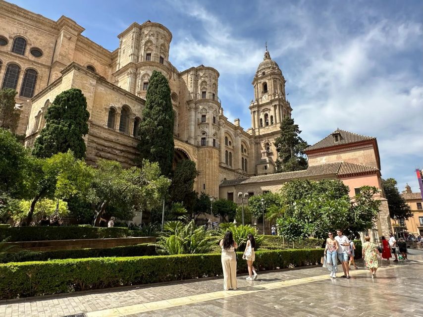 Ultimate Malaga: History and Tapas All Included - Practical tips to make your 4-hour walk smoother