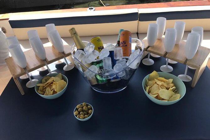 Yacht ride in Puerto Banús - Entering the Mediterranean Sea: what 2 hours actually feels like